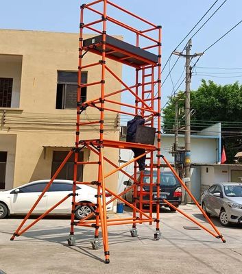 Un bon prix. Tour d'échafaudage mobile en FRP GRP isolé Durable 200 kg/m2 Capacité de charge en ligne