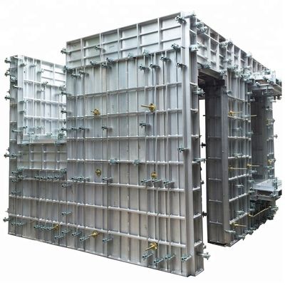 Un bon prix. Système de coffrage en béton durable Facile à utiliser pour la construction de bâtiments en ligne